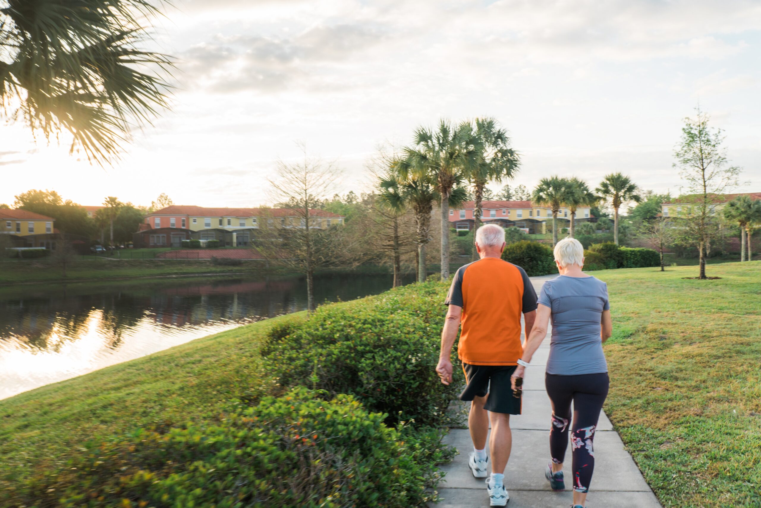 Retirement community housing options for seniors considering downsizing