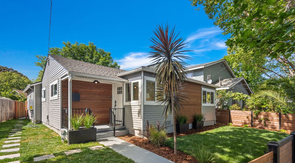 prepare parents house for sale curb appeal exterior