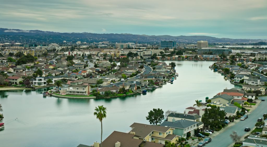 San Mateo County neighborhood showing differences in home values