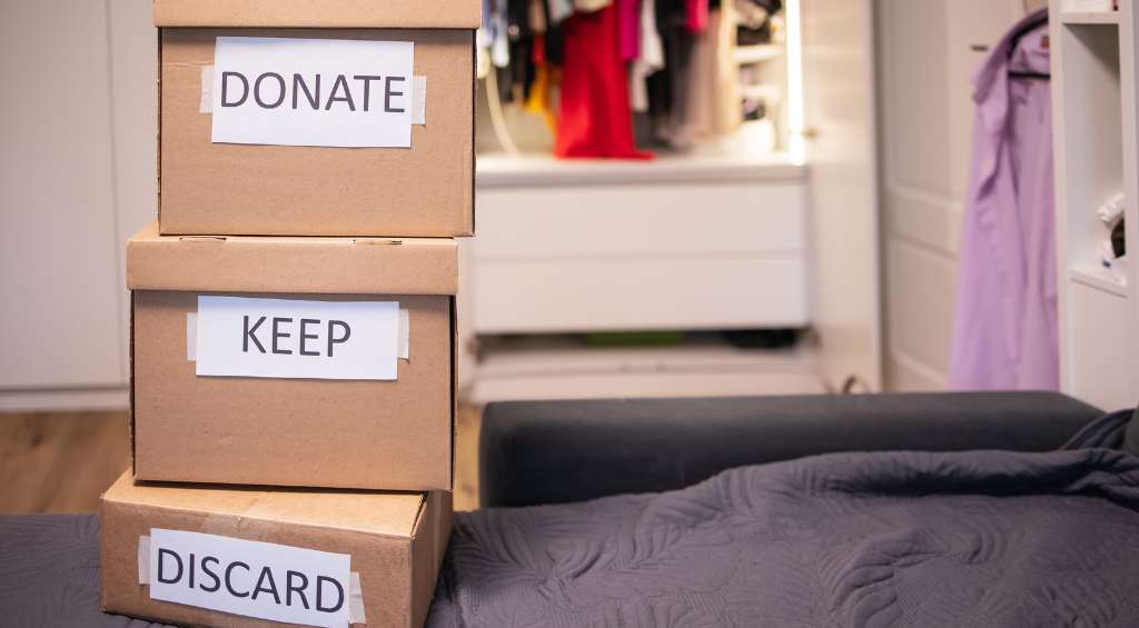 what to do with personal items when selling a house sorting belongings
